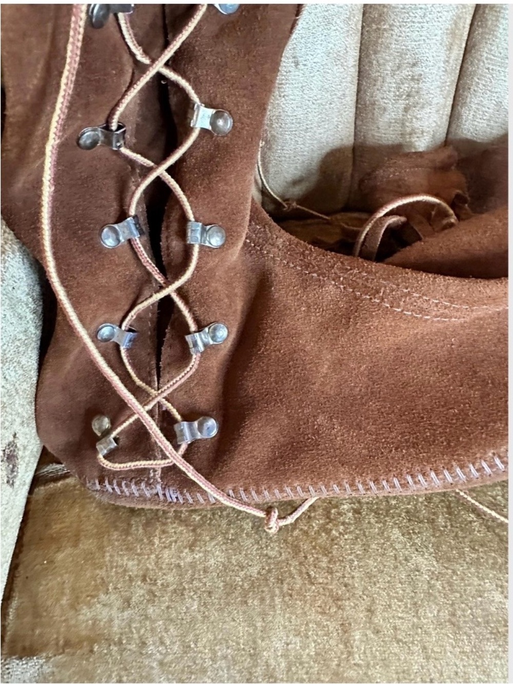 Vintage Minnetonka Women’s Tall Lace Up Moccasin Boots Size 12 Brown Suede Boho - Picture 5 of 11